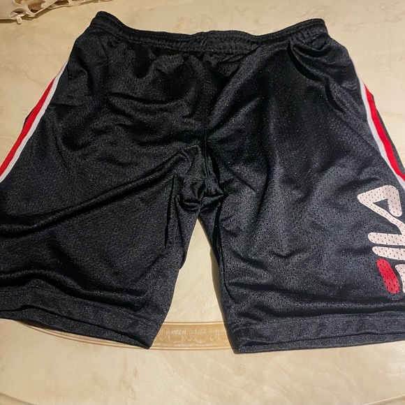 Men’s FILA shorts - Picture 2 of 6